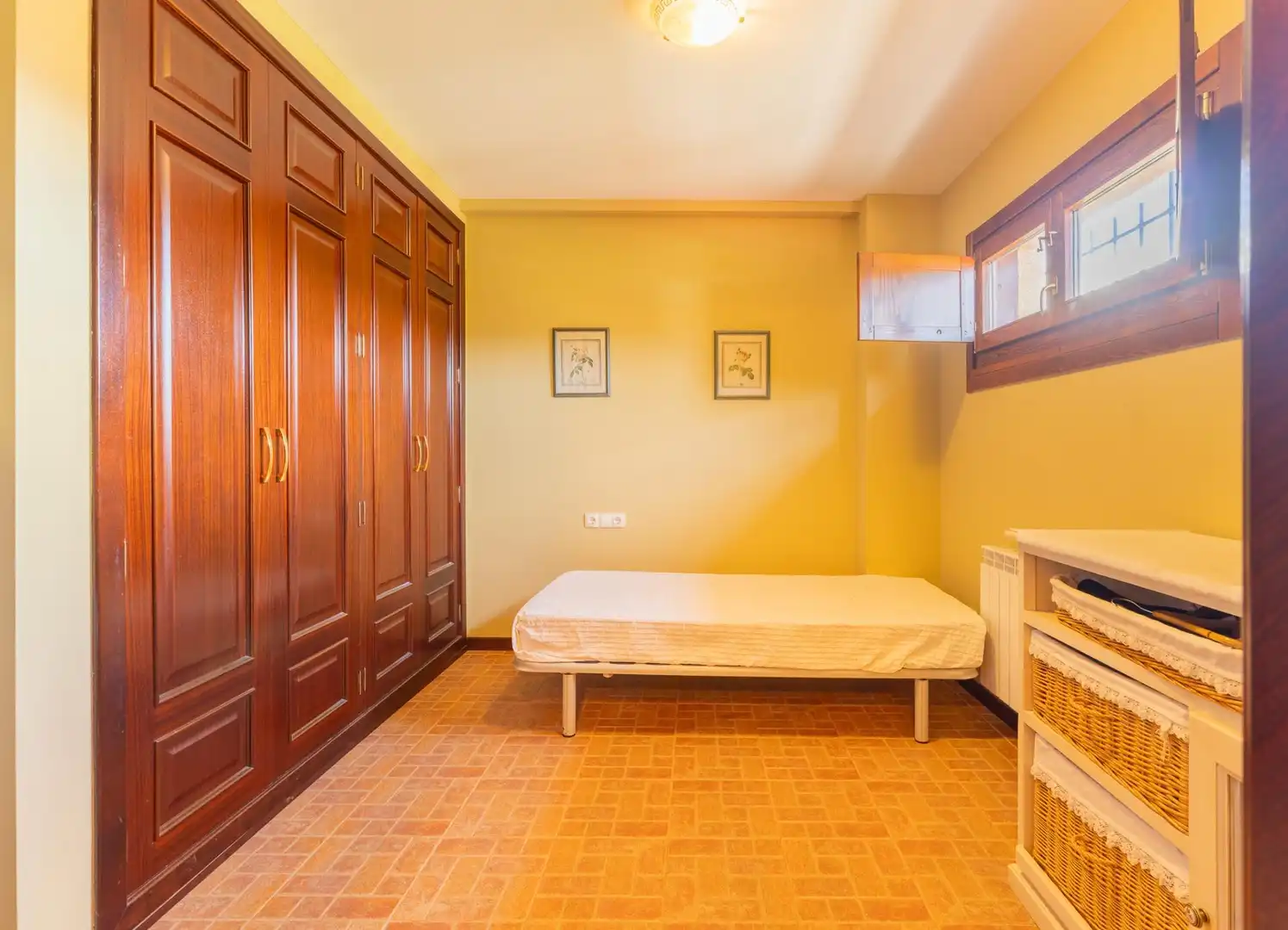 Habitación de Casa o chalet en venta en A Cañiza   con Calefacción, Jardín privado y Terraza