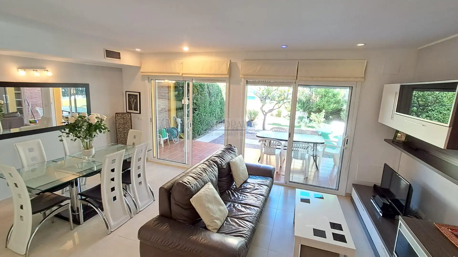 Living room of Detached homes for sale in Mont-roig del Camp  with Air Conditioner, Furnished and Balcony