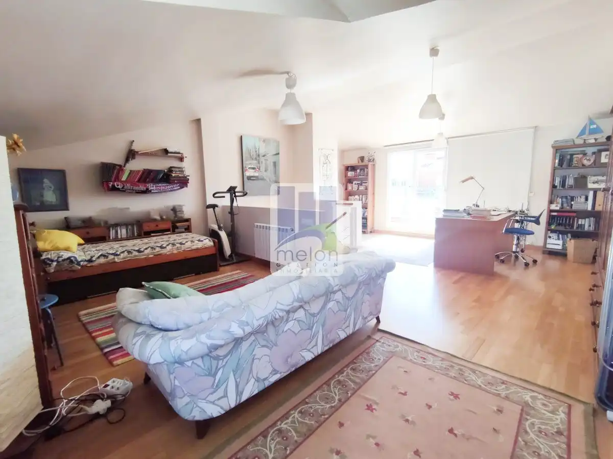 Sala d'estar de Casa o xalet en venda en Burgos