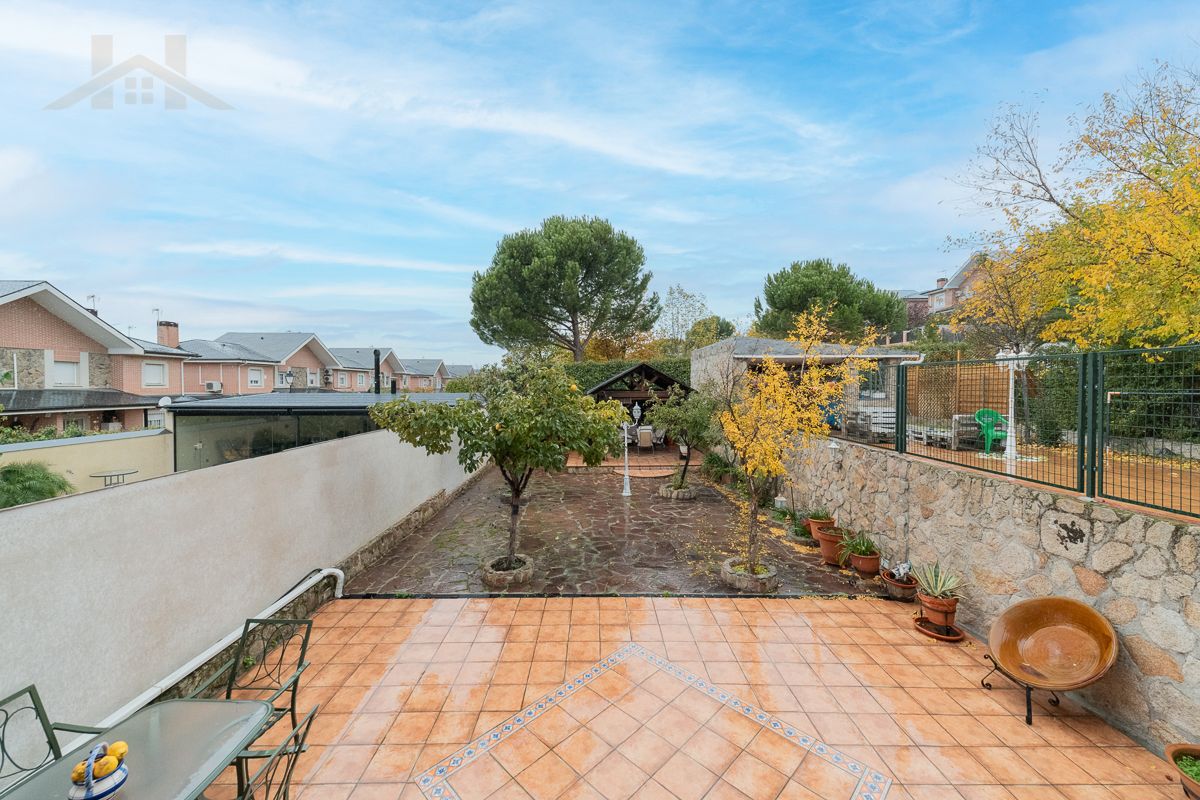 Terrace of House or chalet for sale in Arroyomolinos (Madrid)  with Air Conditioner, Heating and Private garden