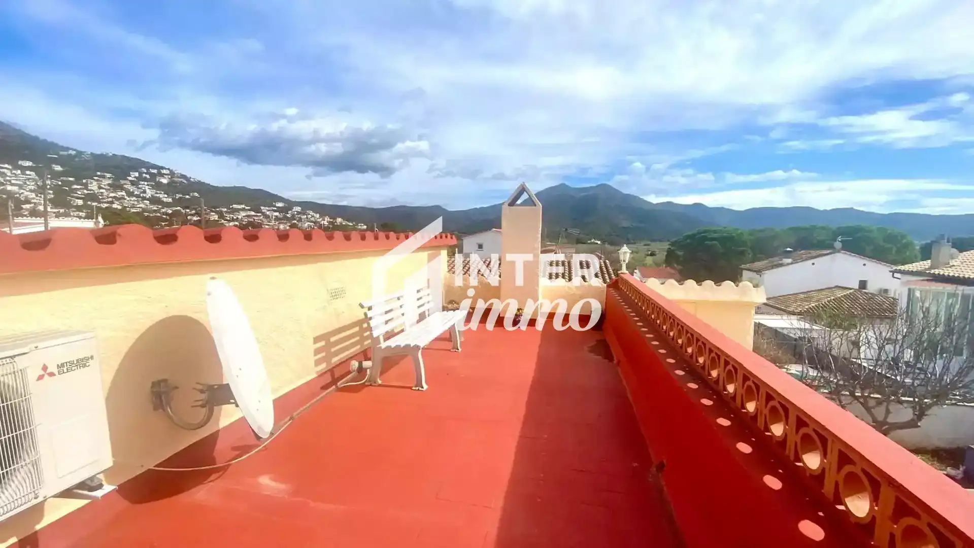 Vista exterior de Casa o chalet en venta en Roses con Aire acondicionado, Calefacción y Parquet