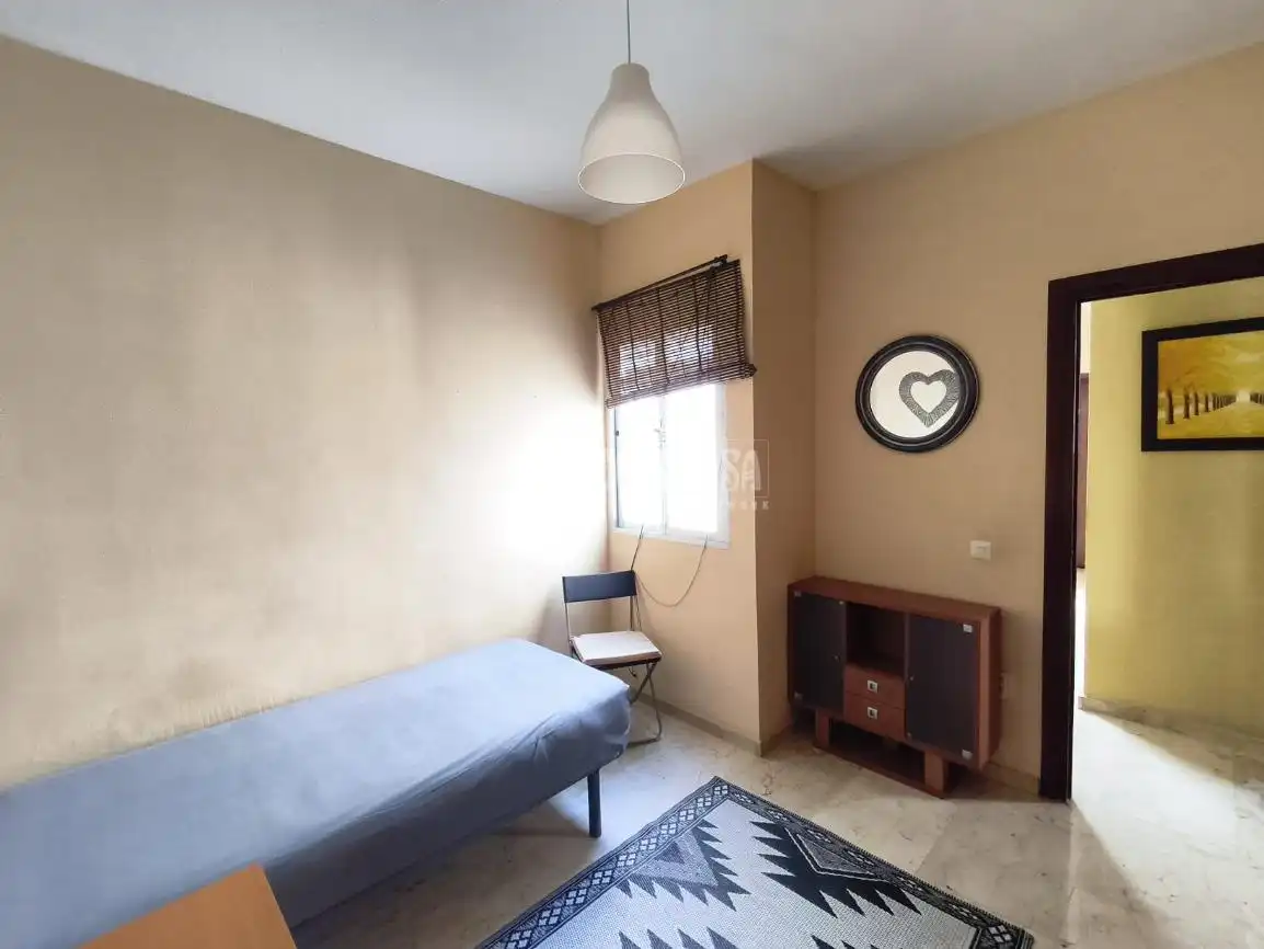 Habitación de Piso en venta en Fuengirola con Balcón