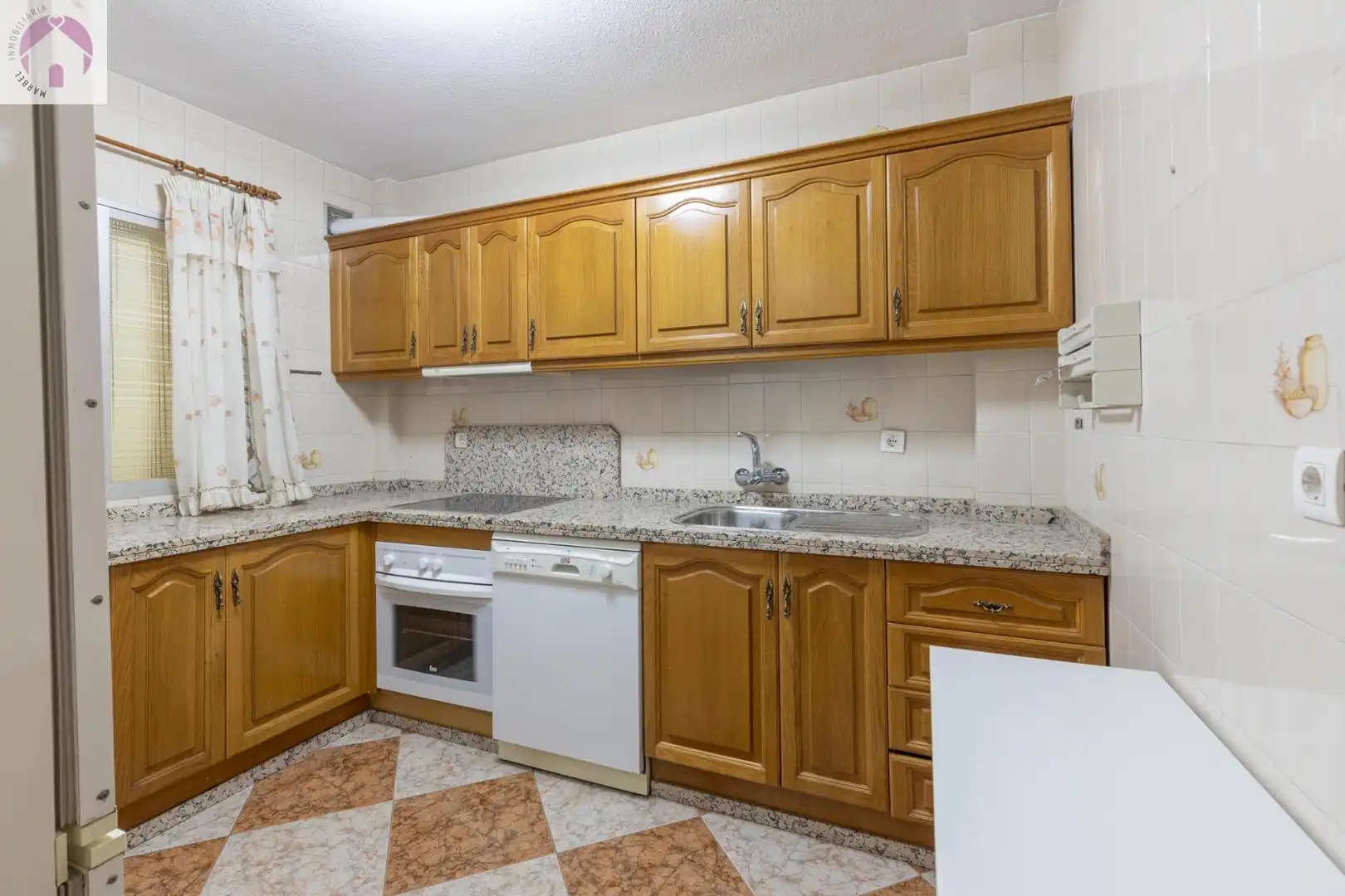 Cocina de Casa adosada en venta en Maracena con Aire acondicionado, Calefacción y Terraza