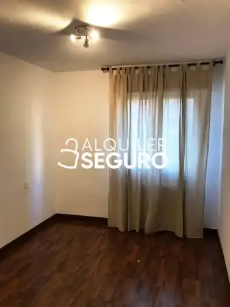 Habitación de Piso de alquiler en Vitoria - Gasteiz con Calefacción, Terraza y Trastero