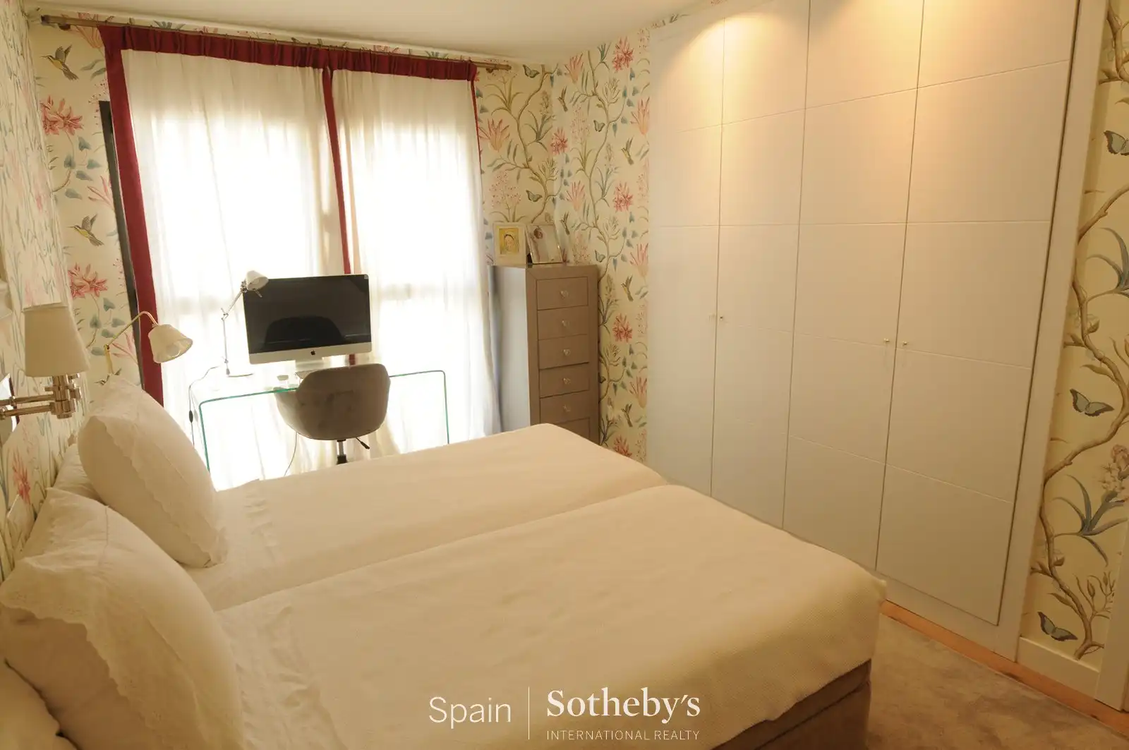 Habitación de Apartamento en venta en La Moraleja con Aire acondicionado, Terraza y Trastero