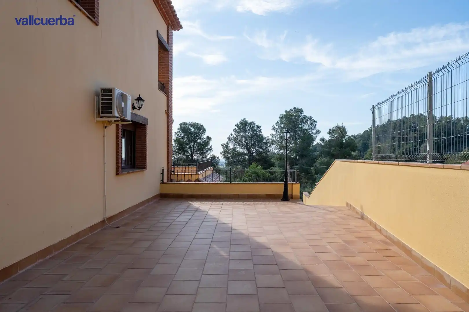 Terraza de Casa adosada en venta en Riudecanyes con Aire acondicionado, Calefacción y Jardín privado