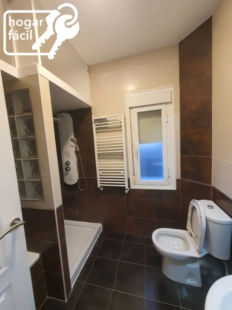 Baño de Piso de alquiler en Venta de Baños con Calefacción, Horno y Lavadora