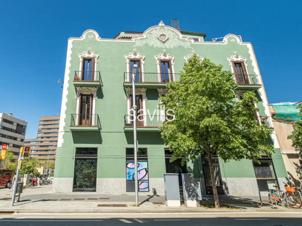 Außenansicht von Wohnungen zum Verkauf in  Barcelona Capital mit Klimaanlage, Ofen und Waschmaschine