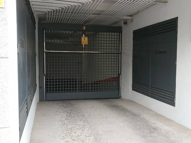 Garaje en Venta en Calle de Martínez Corrochano, 29 en Adelfas