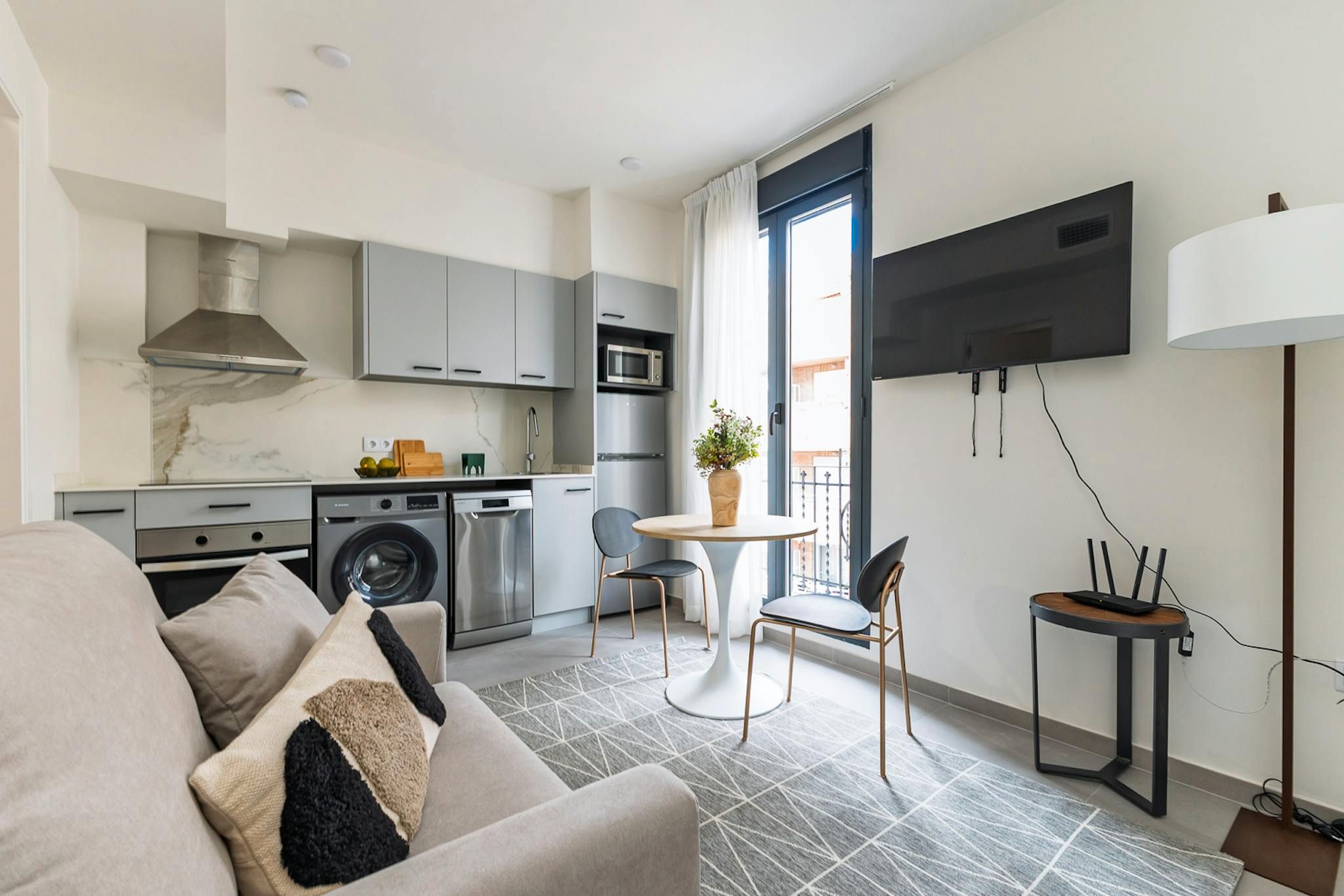 Living room of Flat for rent in  Valencia Capital  with Air Conditioner, Heating and Furnished