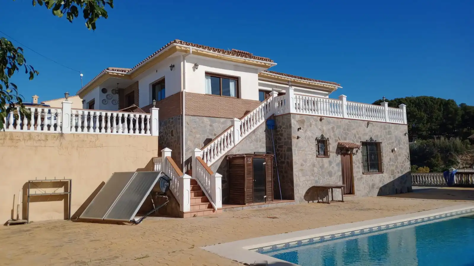 Casa rustica con terrazza in vendita a Frigiliana