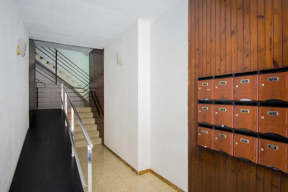 Apartamento para compartir en L'Hospitalet de Llobregat con Amueblado, Horno y Lavadora