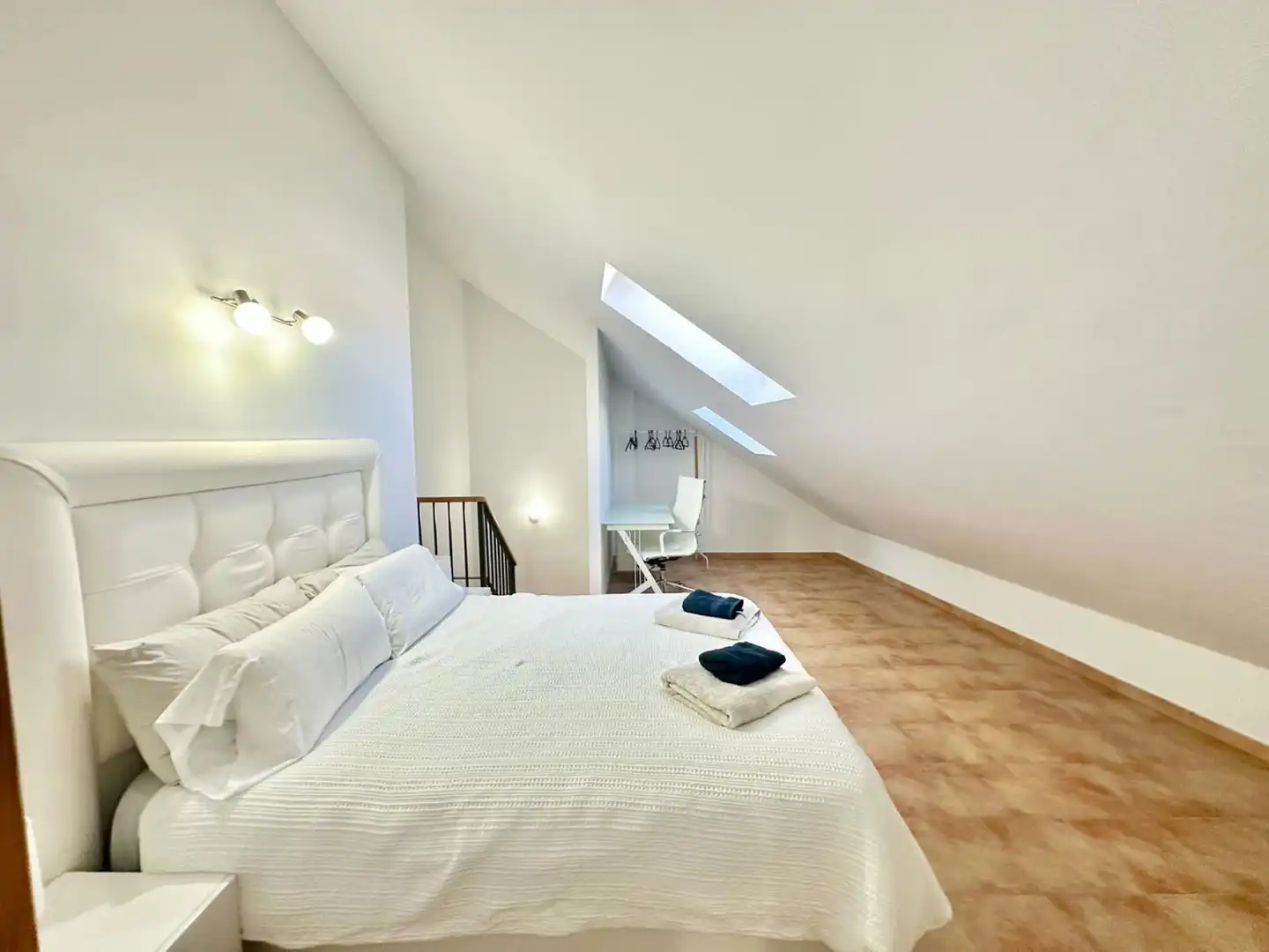Dormitori de Dúplex en venda en Marbella amb Aire condicionat i Moblat