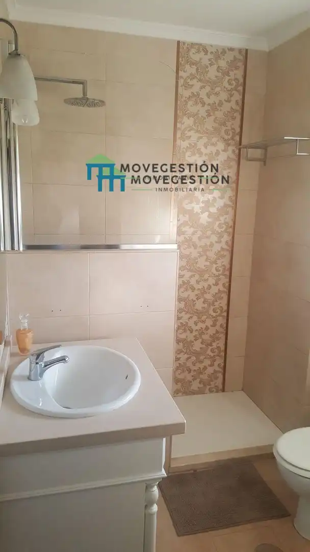 Bathroom of Houses for sale in Ubrique  with Air Conditioner, Private garden and Terrace