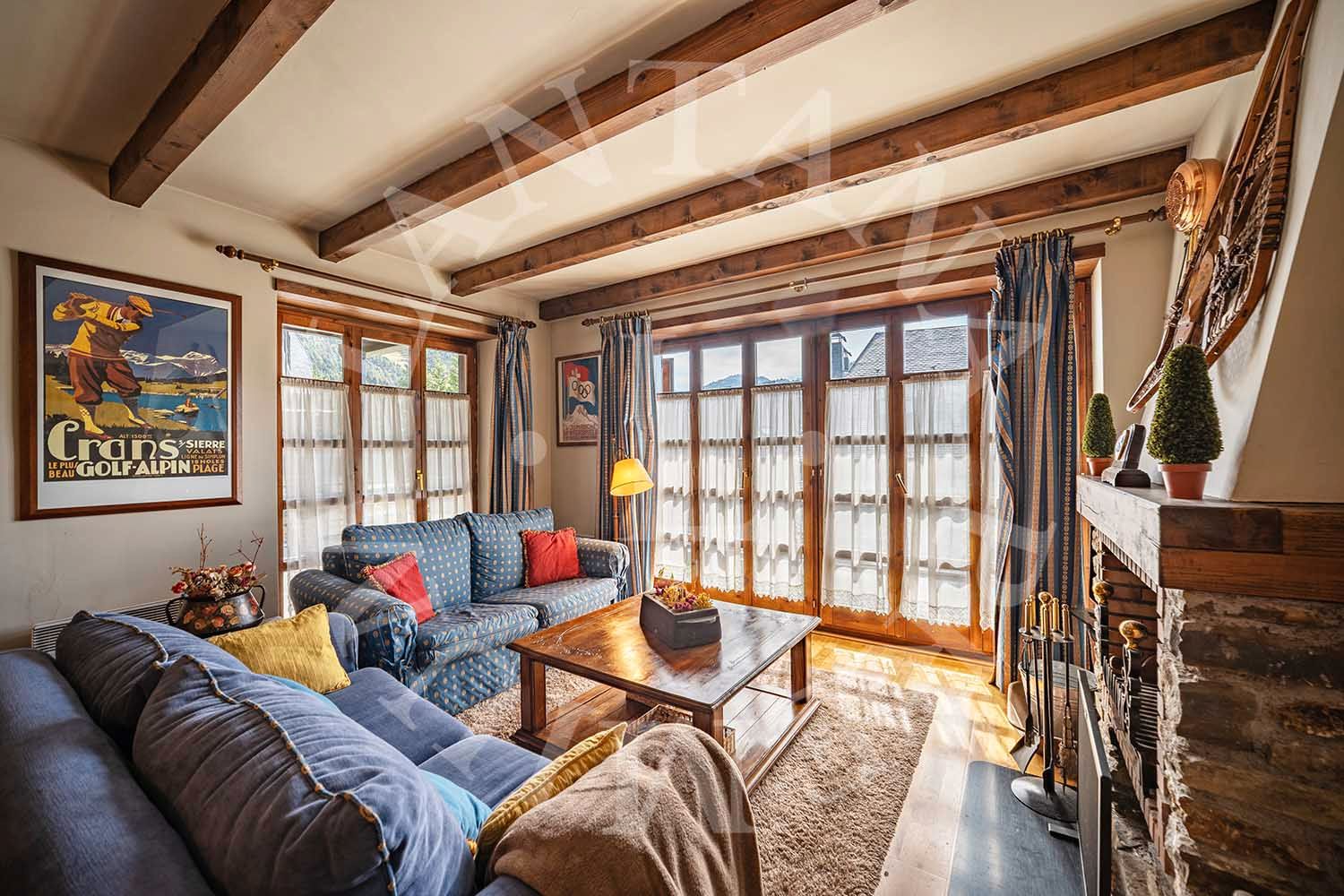 Living room of Flat for sale in Naut Aran  with Heating, Private garden and Parquet flooring