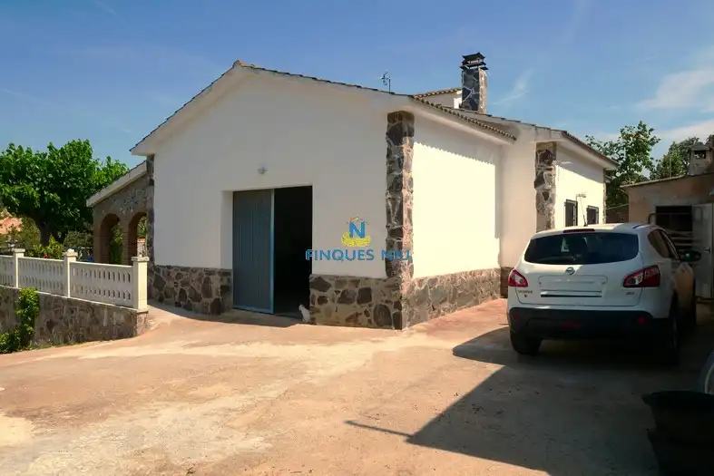 Casa o xalet en venda a Carrer del Roser, Riudarenes
