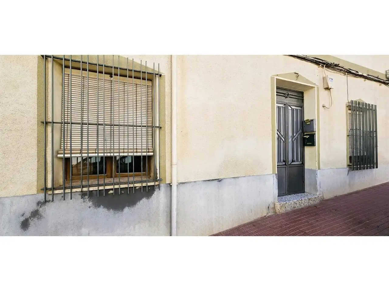 Vista exterior de Planta baja en venta en Totana con Terraza, Trastero y Amueblado