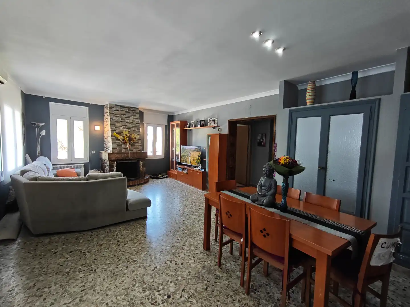 Living room of Flat for sale in L'Escala  with Air Conditioner, Heating and Parquet flooring