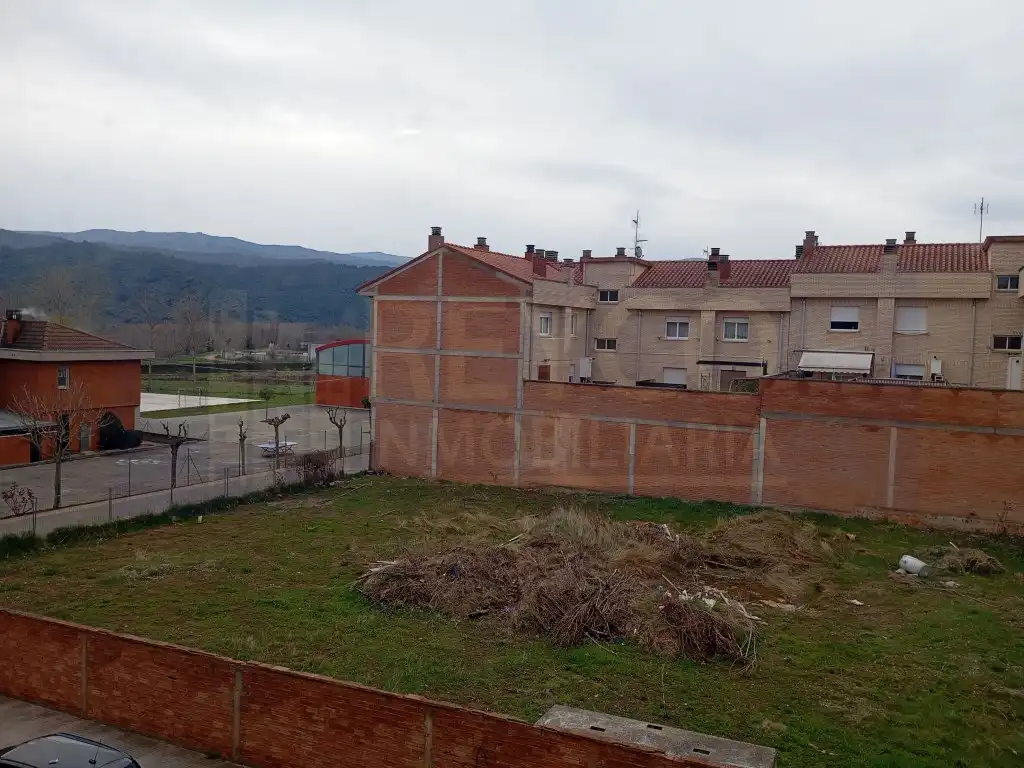 Piso en venta en Baños de Río Tobía