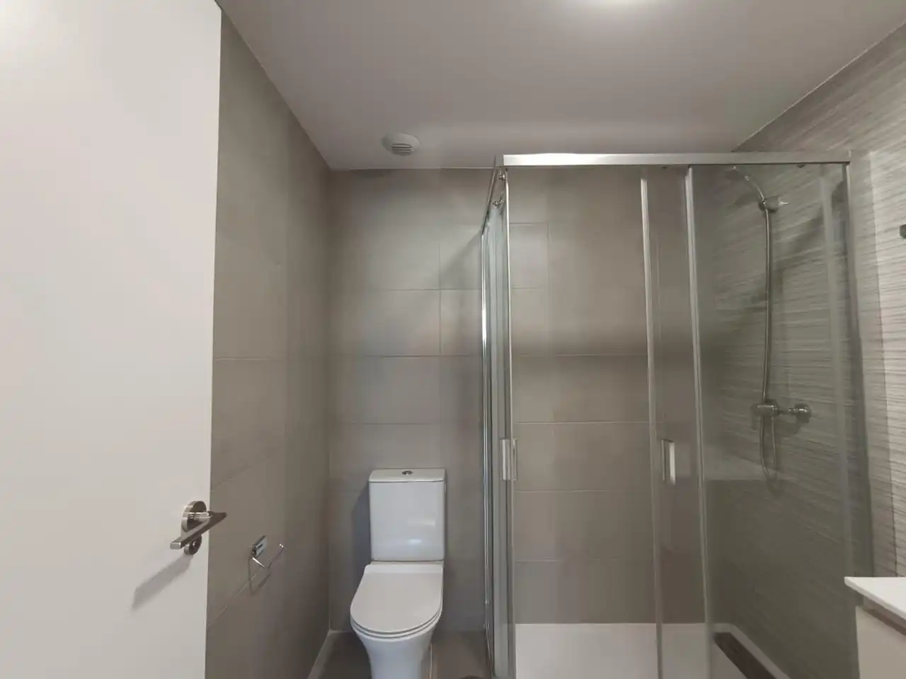 Bathroom of Duplexes for sale in Alcalá de Henares  with Air Conditioner, Heating and Terrace