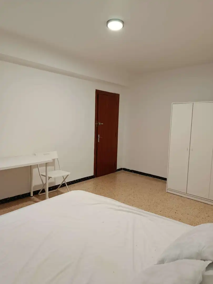 Bedroom of Flat for share in Carcaixent, Valencia
