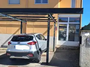 Parking de Casa adosada en venta en Modúbar de la Emparedada con Calefacción, Jardín privado y Trastero