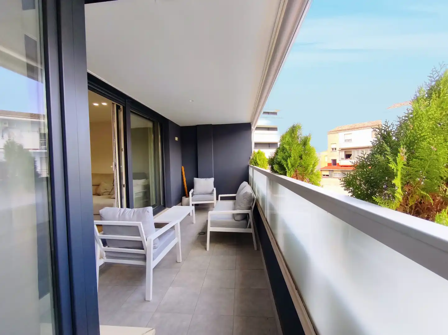 Terrasse von Wohnung zum Verkauf in  Logroño mit Heizung, Privatgarten und Parkett