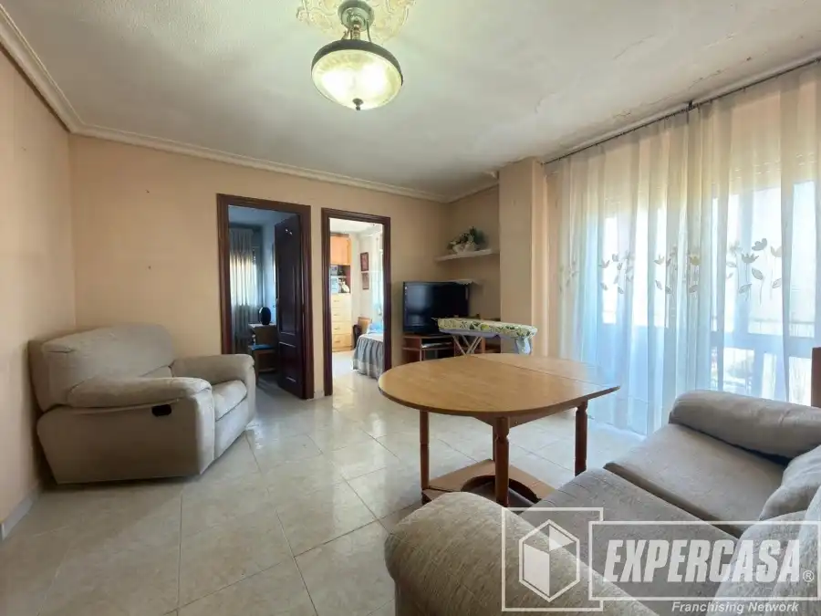 Living room of Flat for sale in  Valencia Capital  with Air Conditioner and Furnished
