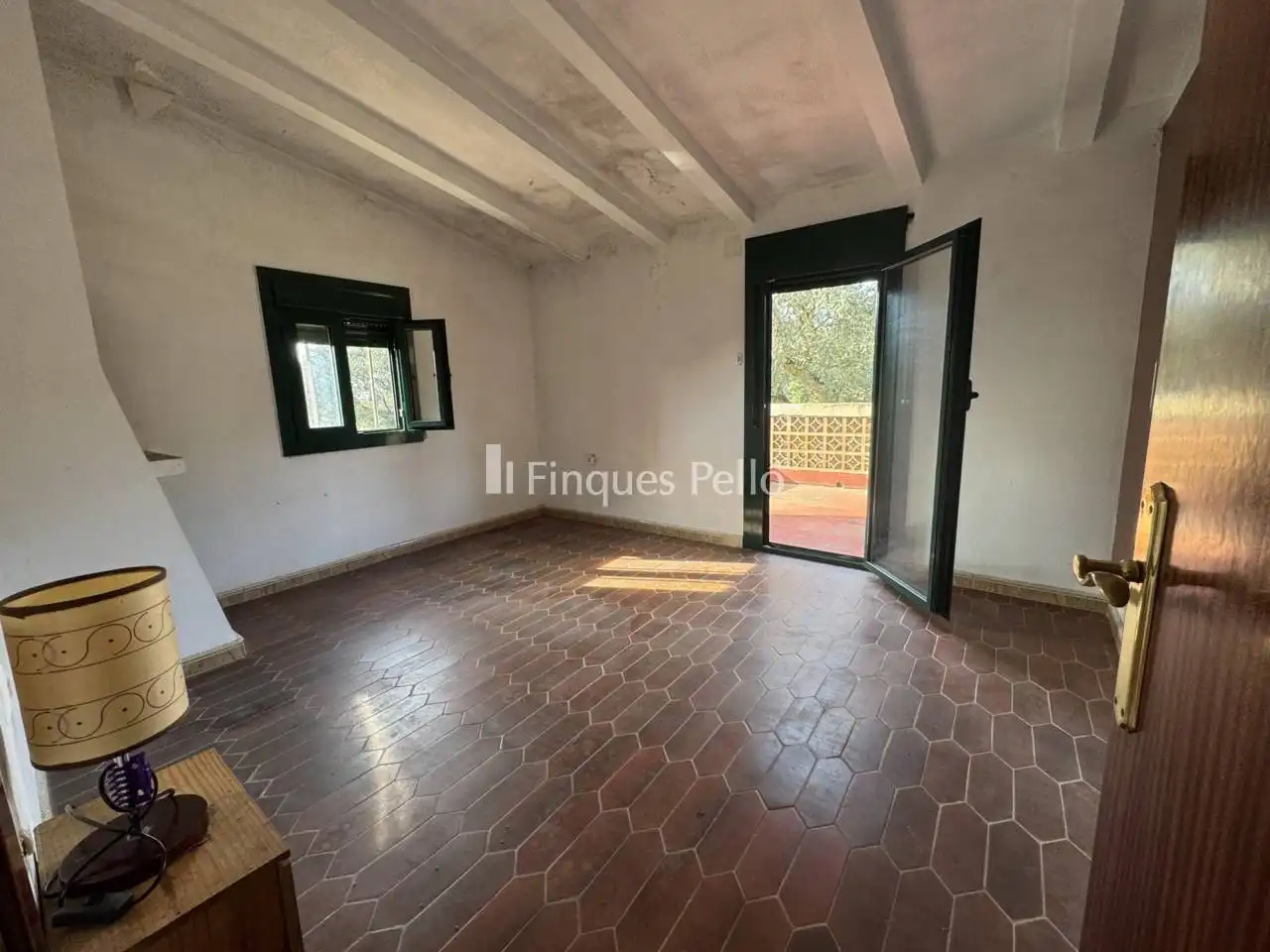 Sala d'estar de Finca rústica en venda en Tordera amb Jardí privat i Terrassa