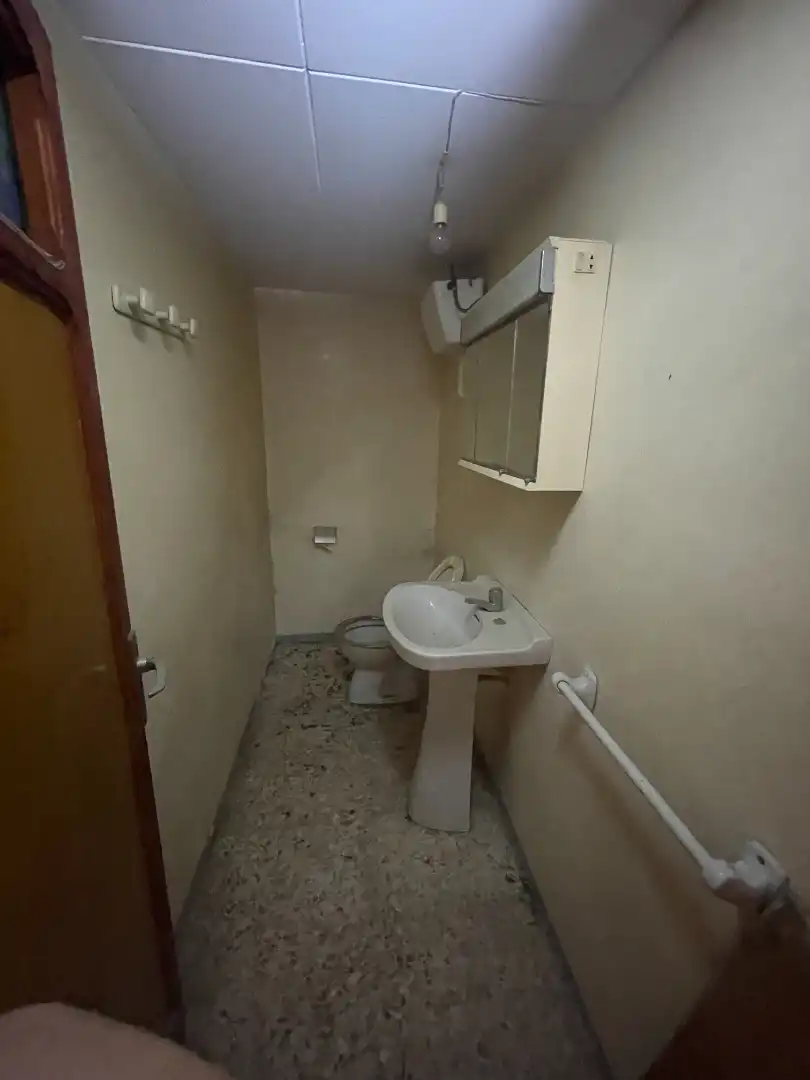 Baño de Casa adosada en venta en Càlig con Terraza, Trastero y Balcón