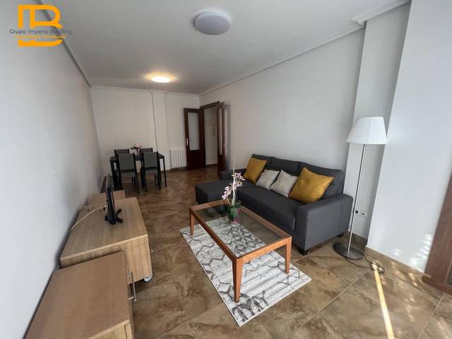 Piso en Alquiler en Voto