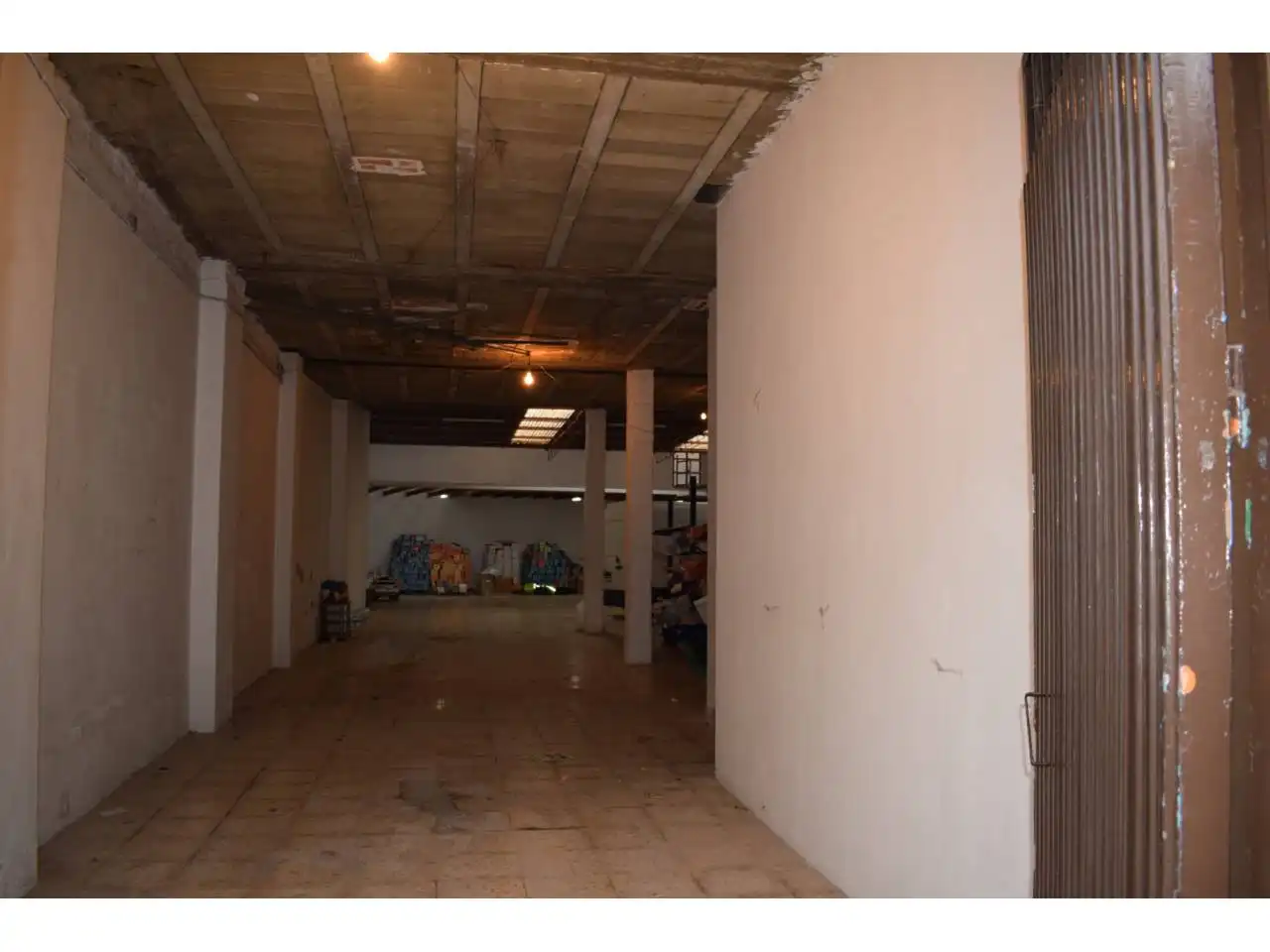 Local comercial en venda a Baena