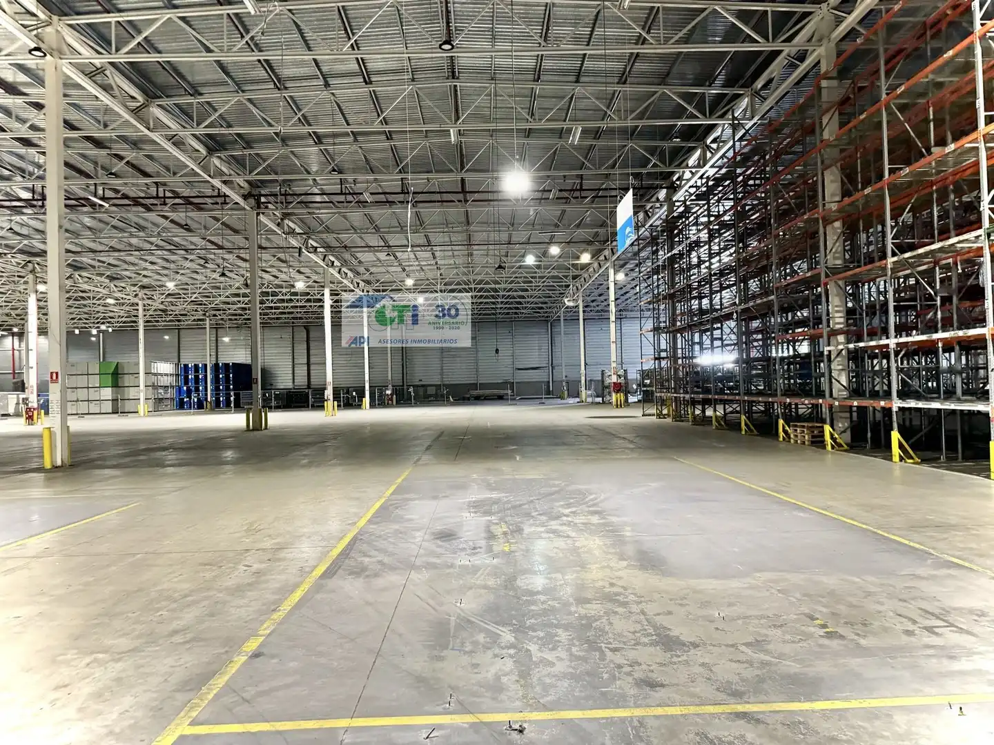 Nau industrial de lloguer en Pedrola