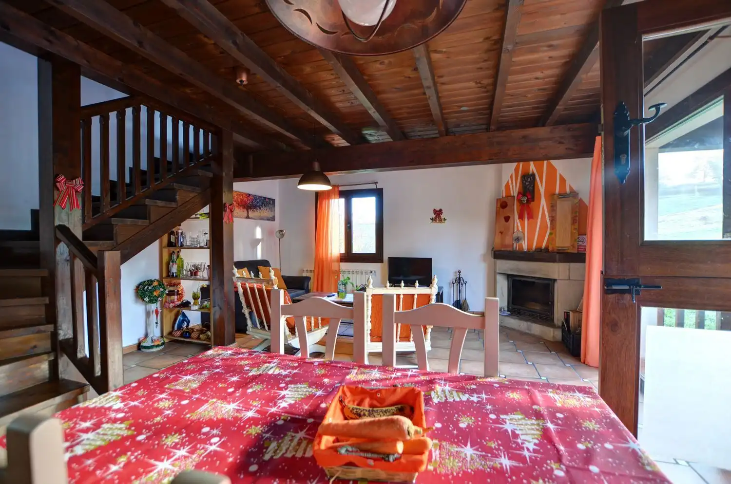 Living room of Houses for sale in Cangas de Onís  with Heating, Terrace and Swimming Pool