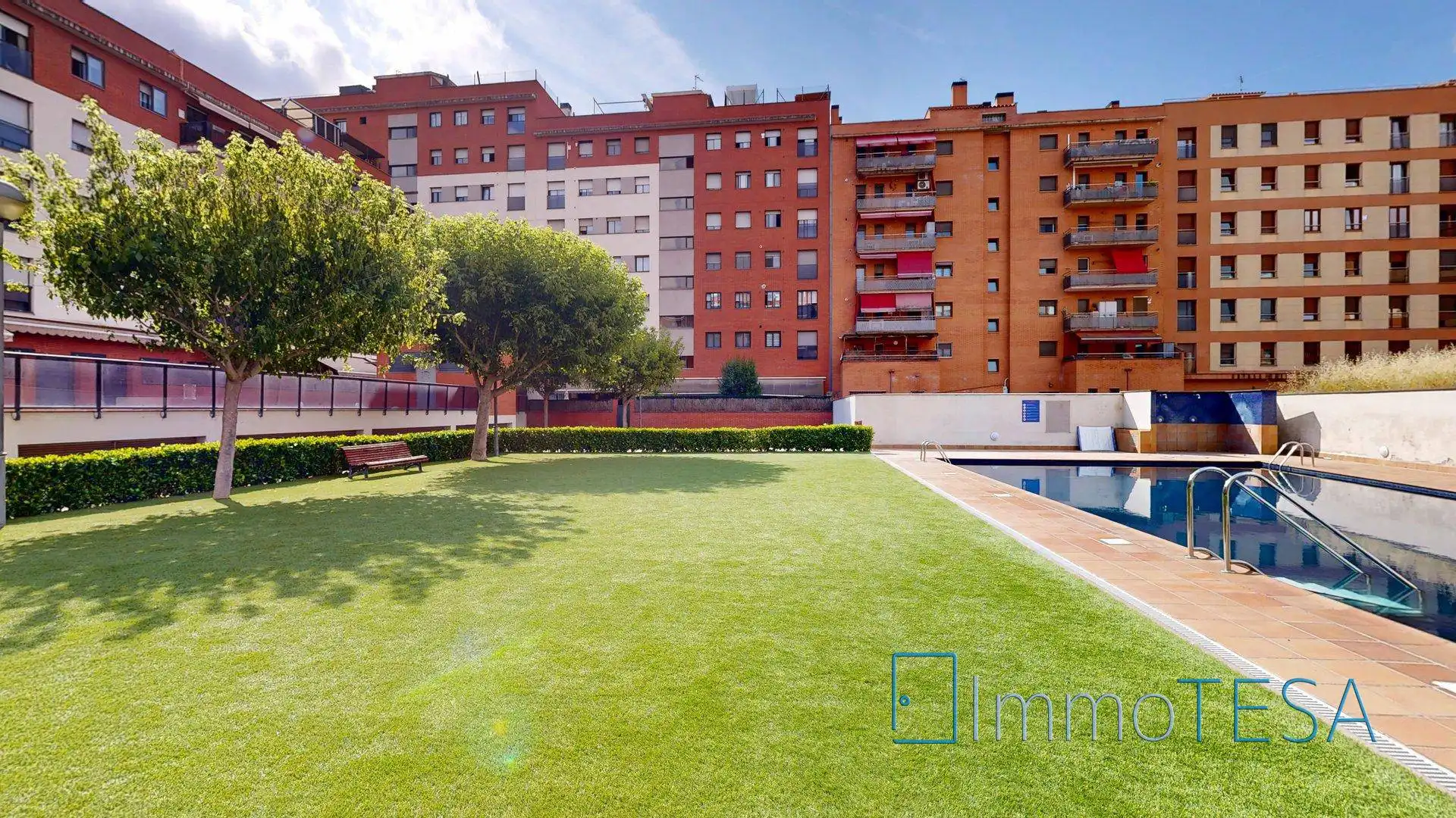 Piscina de Àtic en venda en Barberà del Vallès amb Aire condicionat, Calefacció i Parquet