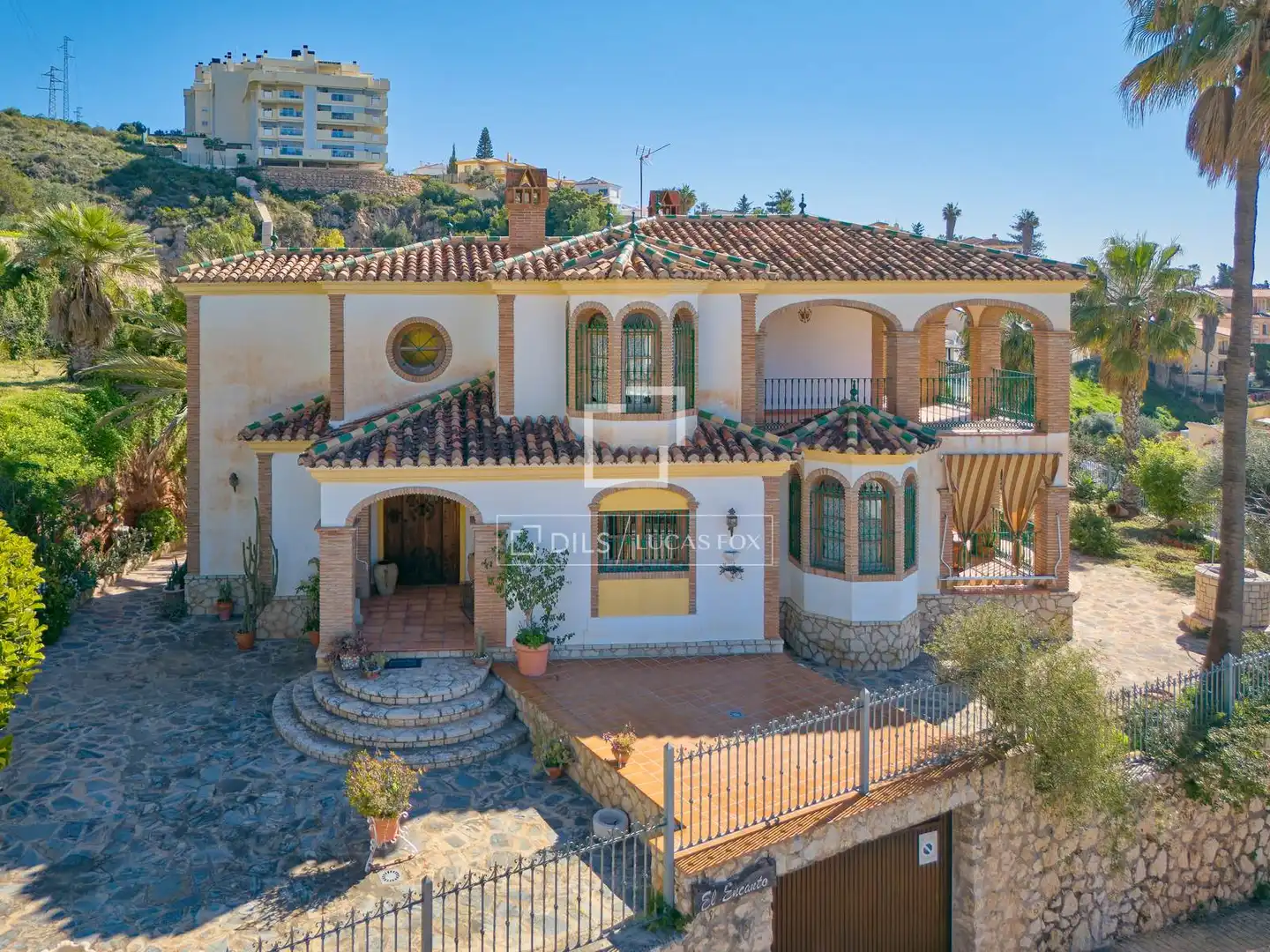 Vista exterior de Casa o chalet en venta en Rincón de la Victoria con Jardín privado, Terraza y Balcón
