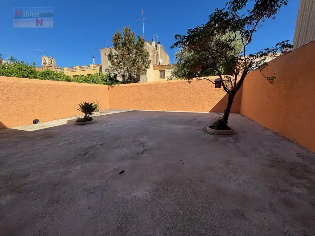 Vista exterior de Casa o chalet en venta en Sant Jaume dels Domenys con Aire acondicionado, Horno y Lavadora