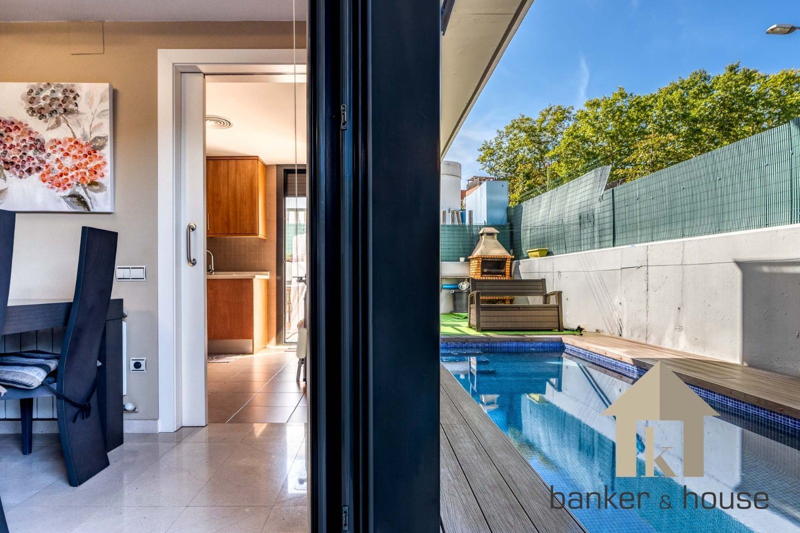 Swimming pool of Flat for sale in Cerdanyola del Vallès  with Air Conditioner, Heating and Private garden