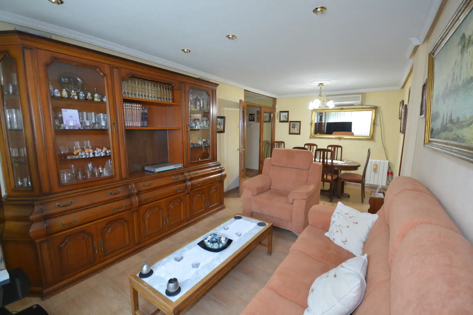 Living room of Flat for sale in Madrid  with Terrace, Oven and Washing machine
