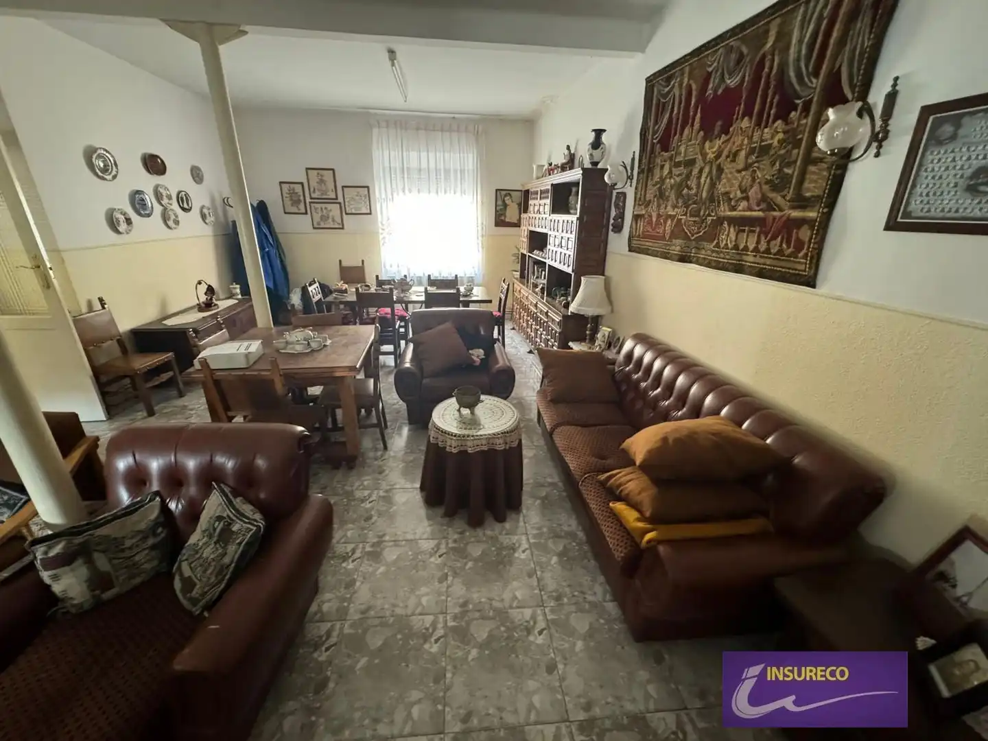 Sala d'estar de Casa o xalet en venda en Santa Marina del Rey amb Calefacció, Terrassa i Traster