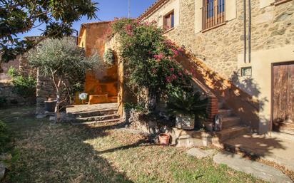 Außenansicht von Country house zum verkauf in Cantallops mit Terrasse