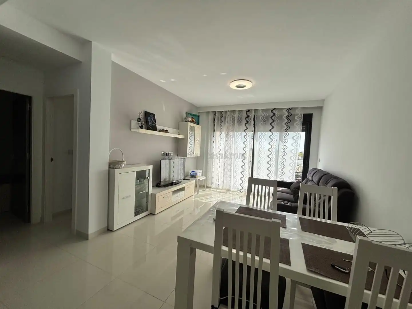 Sala d'estar de Apartament en venda en Pilar de la Horadada amb Aire condicionat, Calefacció i Moblat