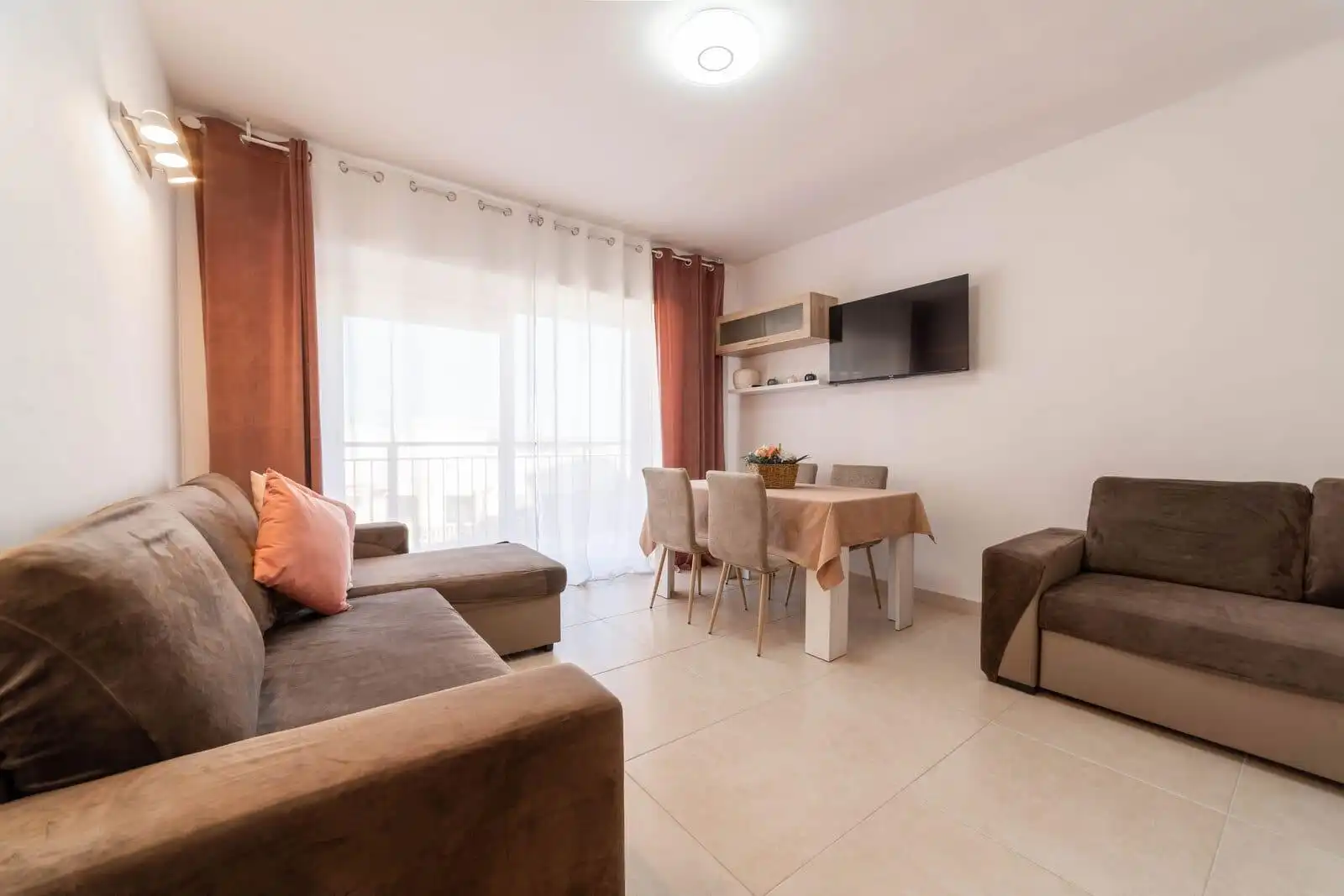 Sala de estar de Apartamento en venta en Calpe / Calp con Terraza y Amueblado