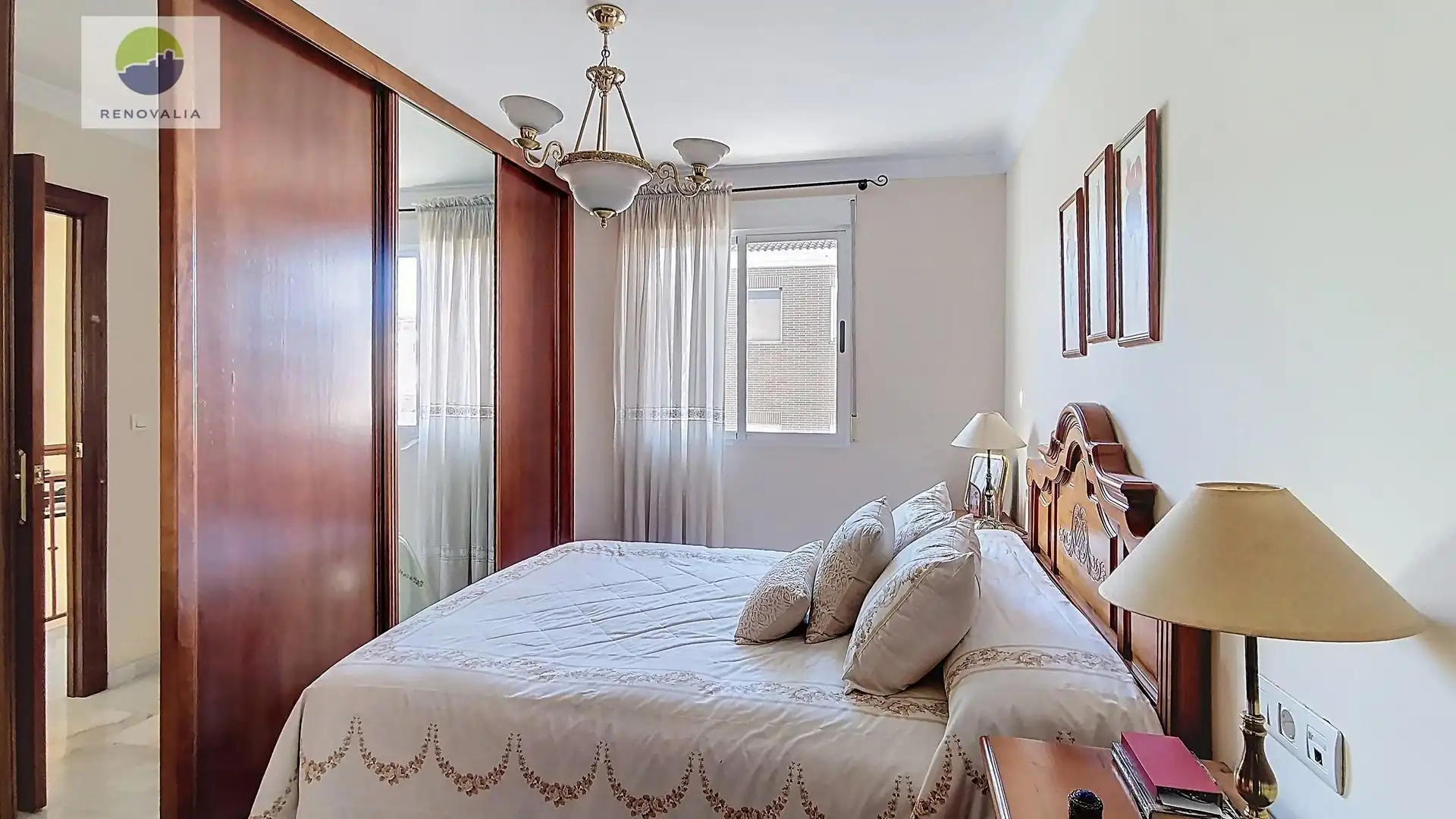 Habitación de Casa adosada en venta en Armilla con Calefacción