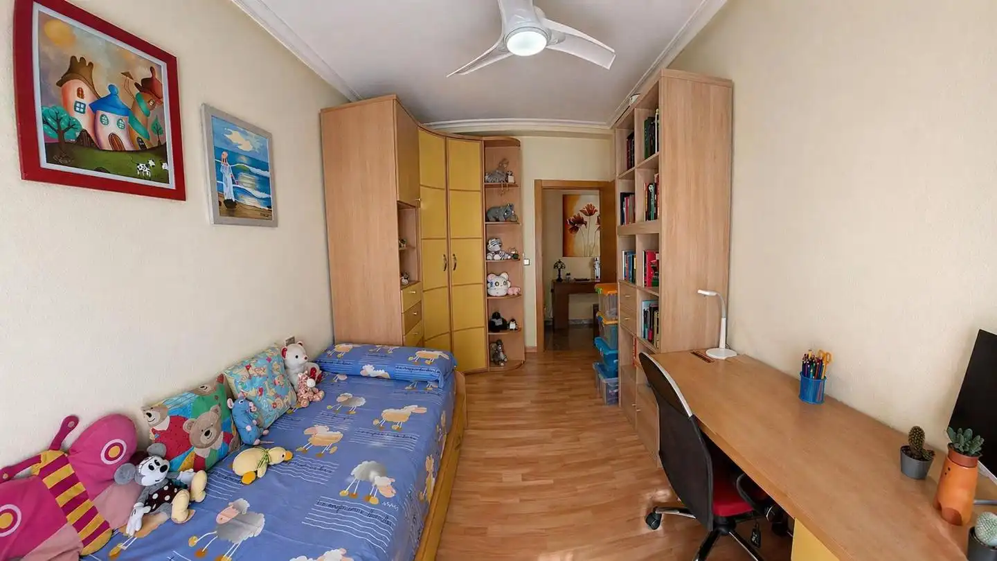 Habitación de Piso en venta en Elche / Elx con Aire acondicionado y Trastero
