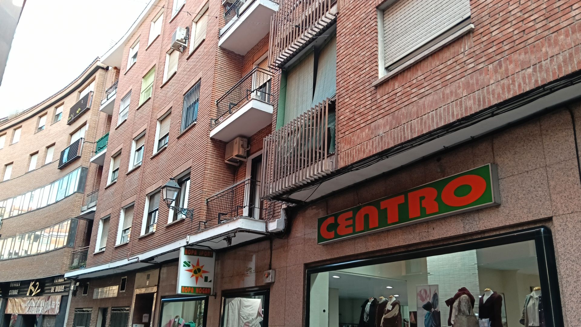Vista exterior de Piso en venta en Talavera de la Reina con Calefacción, Terraza y Amueblado