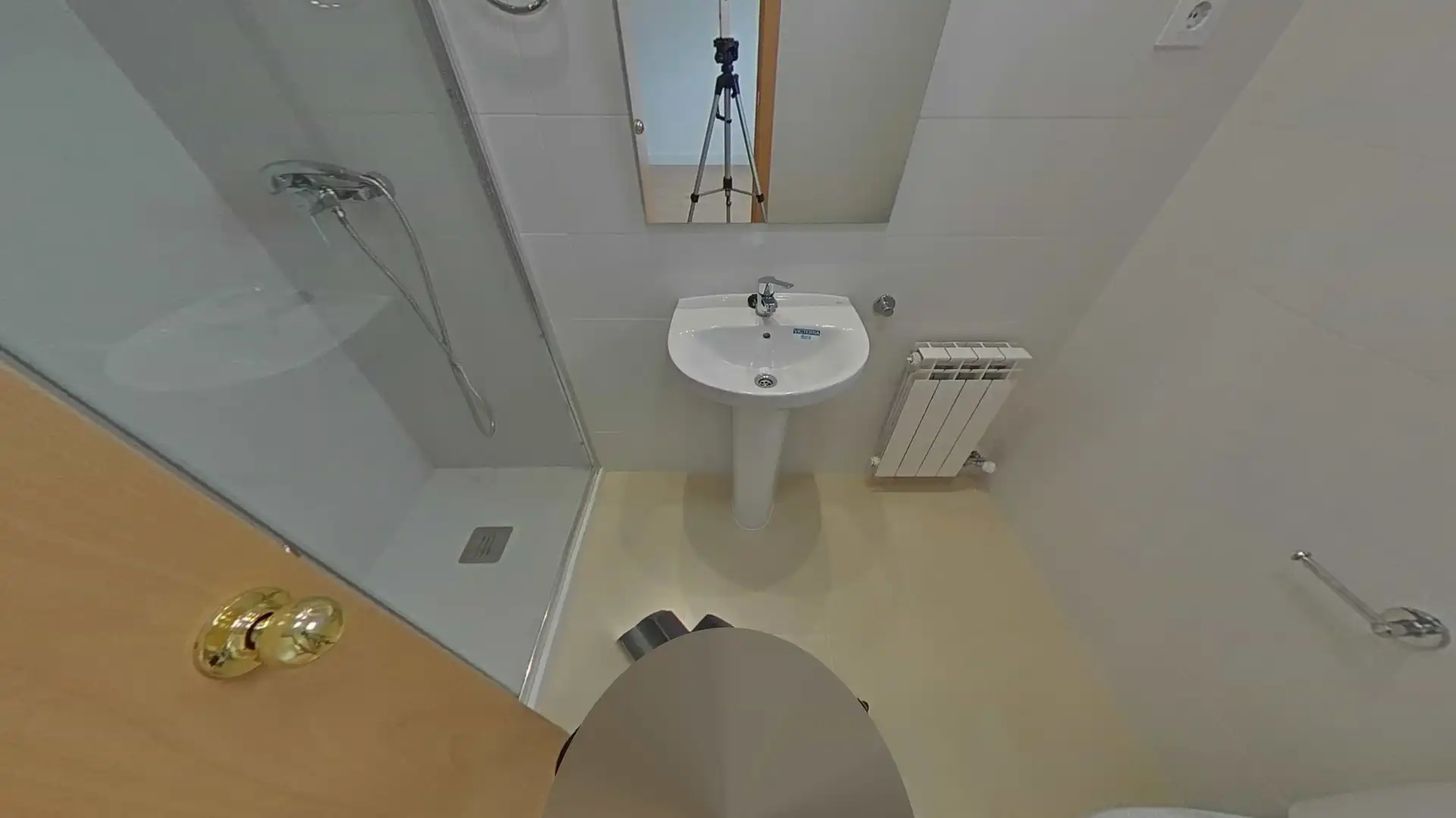 Baño de Piso en venta en Girona con Calefacción y Parquet