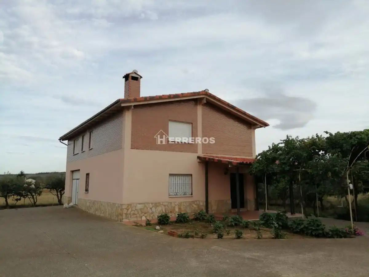 Casa en venda a Lardero