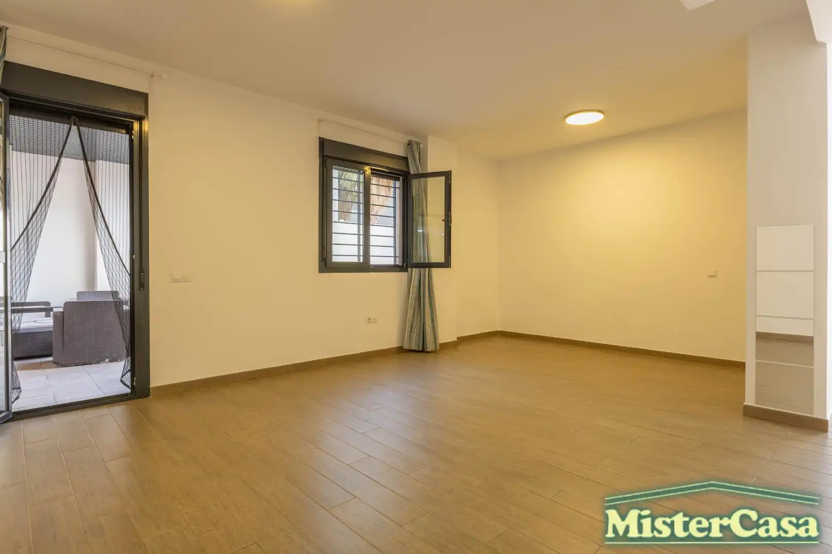 Flat with pool for sale in Zona Carrefour, imagen 5