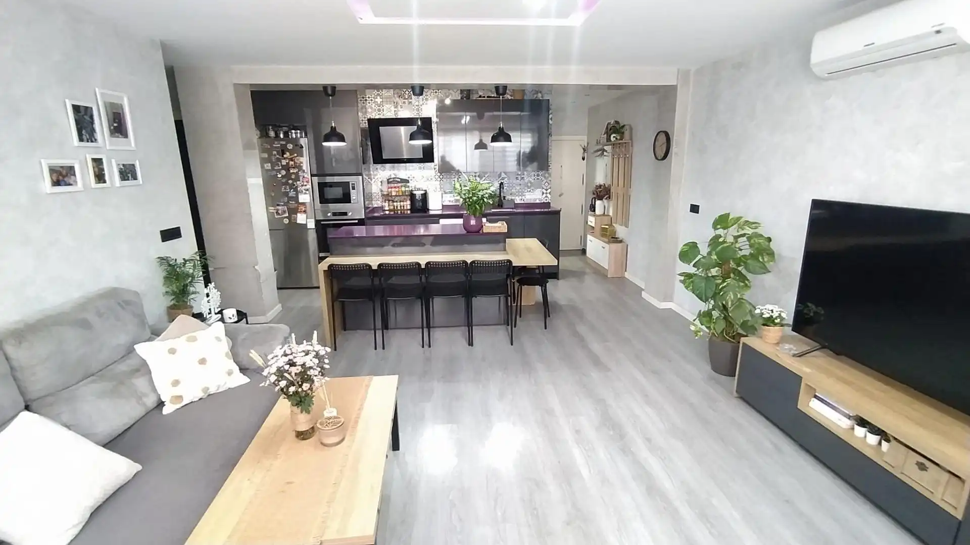 Küche von Wohnung zum Verkauf in Málaga mit Klimaanlage und Terrasse